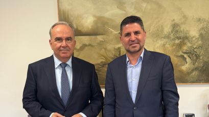 Συνάντηση του Δημάρχου Αγίας Παρασκευής Γιάννη Μυλωνάκη με τον Αν. Υπουργό Εθνικής Οικονομίας και Οικονομικών Νίκο Παπαθανάση
